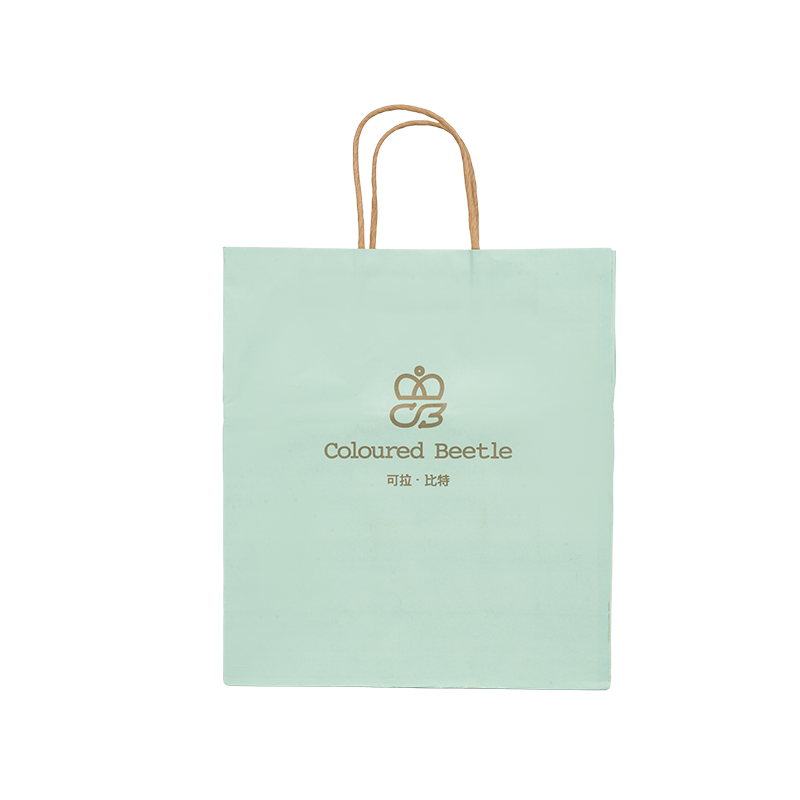 Vaatepakkaus vaakasuora kädessä pidettävä paksunnettu valkoinen pahvilaukku