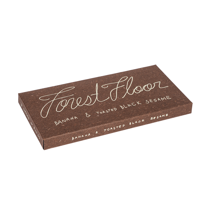 Jäykkä laatikkomainen karkkirasia